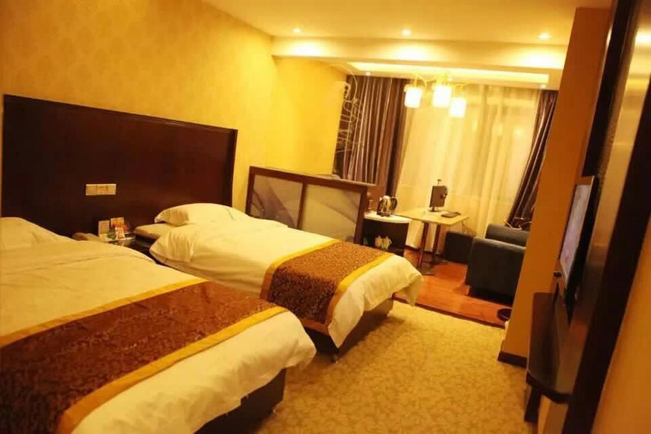 Yifeng Hotel Jiujiang  Extérieur photo